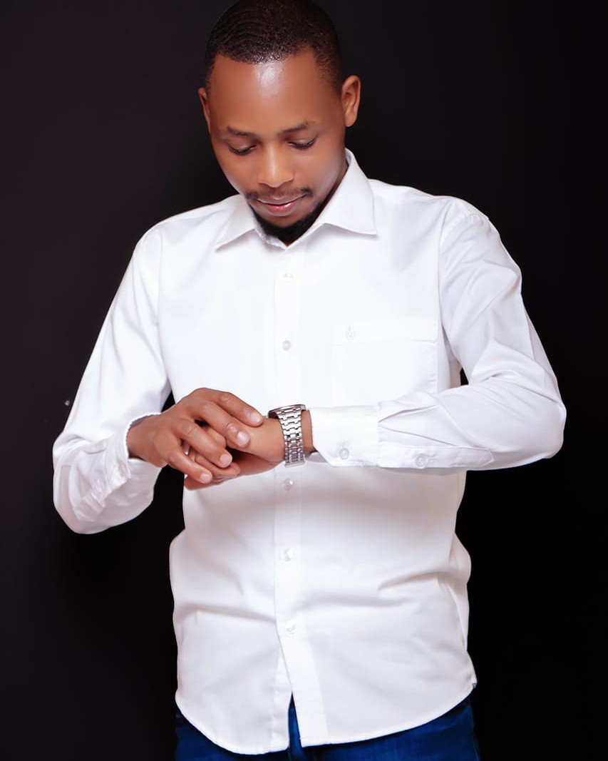 Mr Alex M